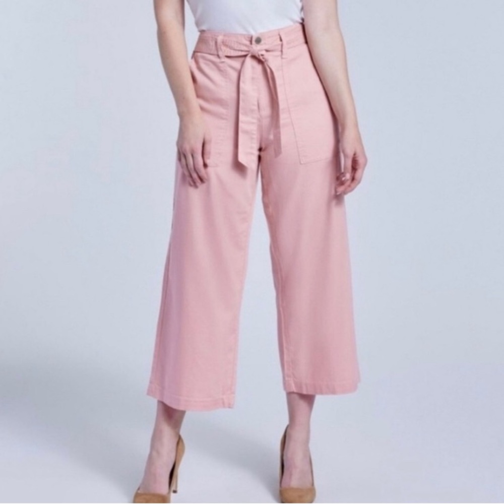 Seven7 Wide Leg Cropped Pants. Size 4